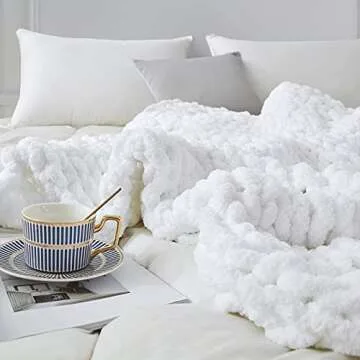 SUNYRISY Chunky Knit Blanket Throw, Luxury Soft Cozy Chenille Throw Blanket, Large Throw Bed Blanket for Couch, Sofa, Home Decor, Gift - Machine Washable (White 40x50 in)
