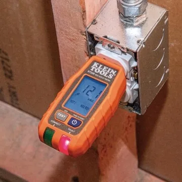 Klein Tools RT250 GFCI Outlet Tester for Safe Voltage Checking