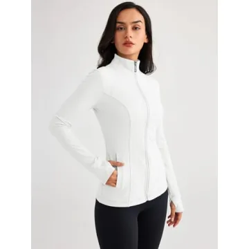 Trendy Queen Women's Lightweight Athletic Zip Jacket 2024