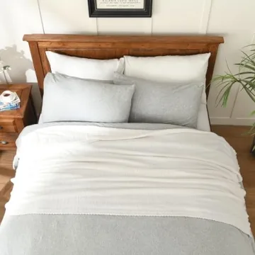 JOOJA Lightweight Knit Throw Blanket for Cozy Comfort