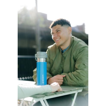 Stanley 24 OZ Quick Flip GO Water Bottle - Insulated