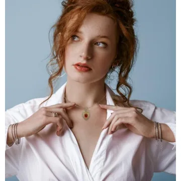 UniLogue Vintage Heart Necklace | Unique Red Agate Jewelry