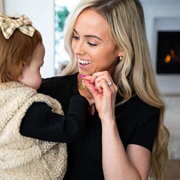 Modern Moments Gold Locket Necklace For Women - Oval Locket Pendant Necklace With Picture Inside - 16-18"