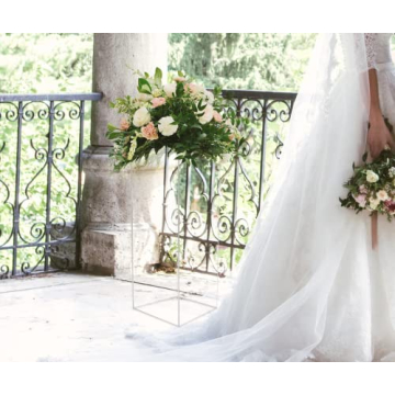 Clear Acrylic Display Box for Events and Weddings