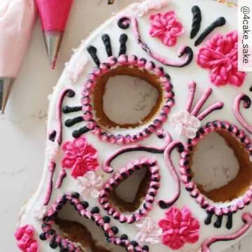 Wilton Skull Cake Pan With Flutes - Perfect Halloween Baking
