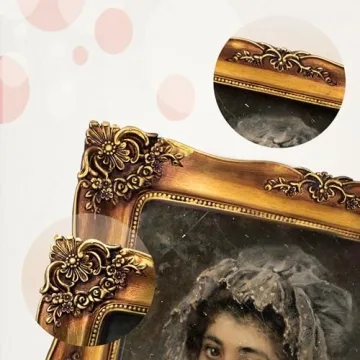 Vintage 8x10 Picture Frame in Antique Gold - Elegant Design