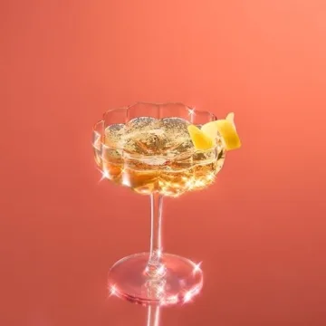 Flower Vintage Wavy Petals Glass Coupes - Elegant Drinkware