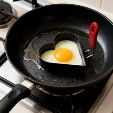 Heart Shaped Egg Ring Set - Fun Kitchen Gadgets for All Ages