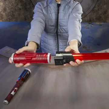 Customizable STAR WARS Kyber Core Lightsaber for Kids