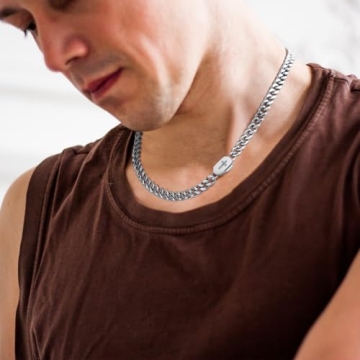 VNOX Silver Cross Necklace for Men – Stylish Hip Hop Jewelry