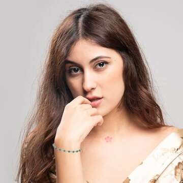 Elegant Blue Sapphire Diamond Chain Bracelet for Women