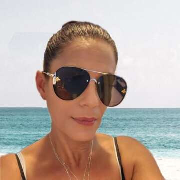 Stylish Aviator Sunglasses with Bee Charm Accents