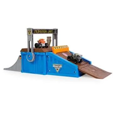Monster Jam Mini Freestyle Flip Arena Playset and Storage with 2 Mini Monster Jam Trucks, Kids Toys for Boys and Girls Ages 3 and up