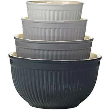 FARMHOUSE PRIM KITCHEN