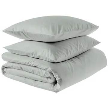 Bedding, Towels, and Linens