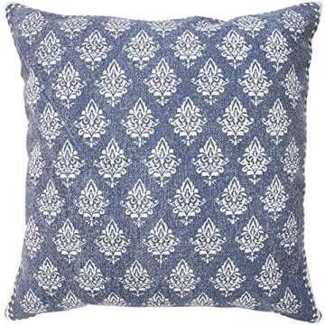 Elegant Blue And White Bedroom Decor