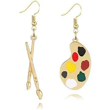 Art Teacher Clothing Must-Haves