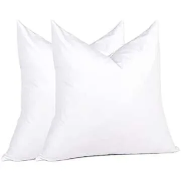 Throw pillows & blankets