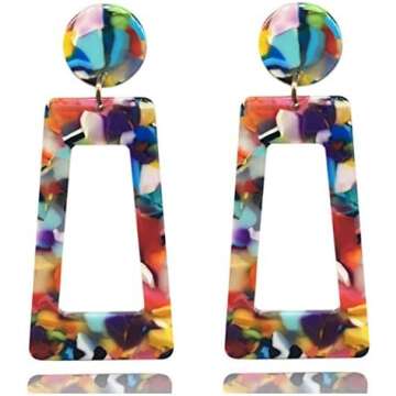 MUST HAVE ACCESSORIES: JEWELRY, SUNGLASSES + MORE