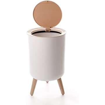 LASH STUDIO MUST HAVES