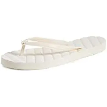 The Confidence Crown | SNEAKERS + SANDALS + SOCKS