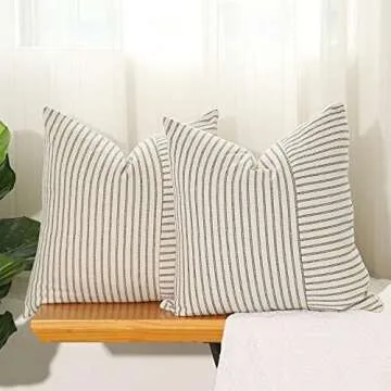 Decorative pillows/throws
