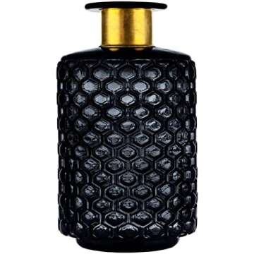 Black and Gold Beautiful Beauty Room