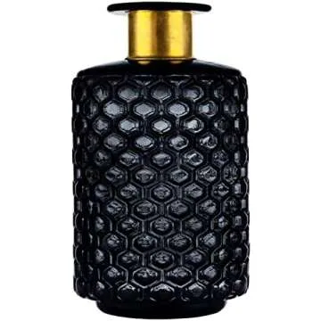 Black and Gold Beautiful Beauty Room