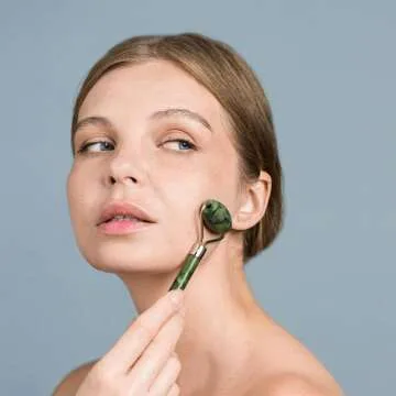 20 Skincare Tools& Hair Beauty Every Woman Needs in Her Beauty Arsenal: The Perfect Gift for Your Lo...