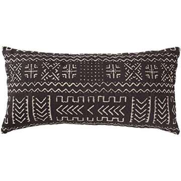 Romantic yet modern backyard dinner