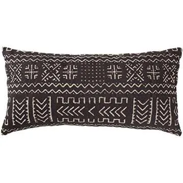 Romantic yet modern backyard dinner