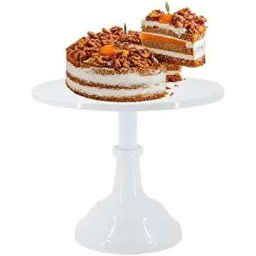 Trays and cake stands could be any color that you like