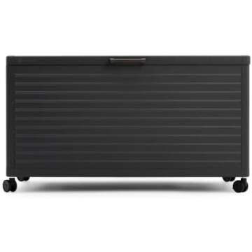 Exterior, yard, landscape, deck