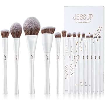 MAKEUP BRUSHES