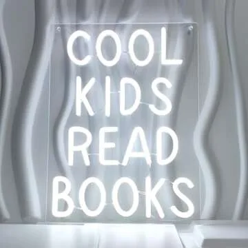 Kiddos bookshelf items
