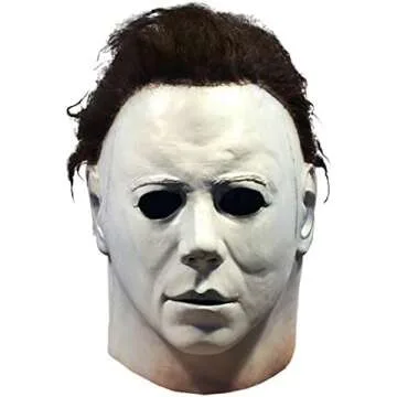 SCARY: Michael Meyers costume