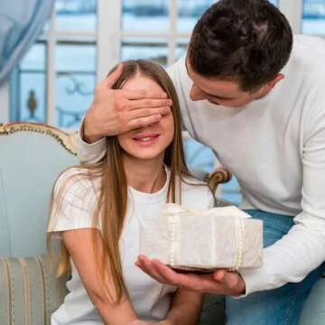 Make Her Birthday Wishes Come True: 25 Romantic Gift Ideas for Your Wife