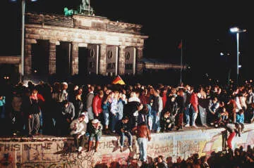 The Historic Fall of the Berlin Wall: A Celebration with Beethoven