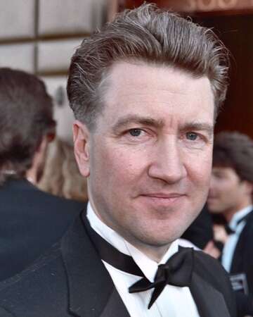 The Unveiling of Blue Velvet: A Cinematic Masterpiece