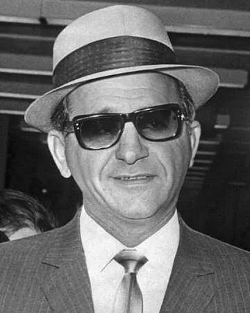 Sam Giancana's Return: The Mobster's 1971 Comeback