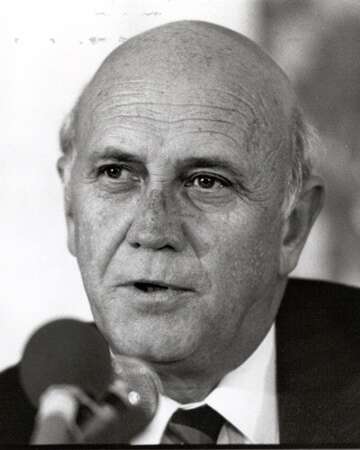 Emergency Talks between De Klerk and Mandela in 1990