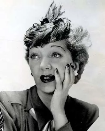 Celebrating the Life of Gertrude Lawrence