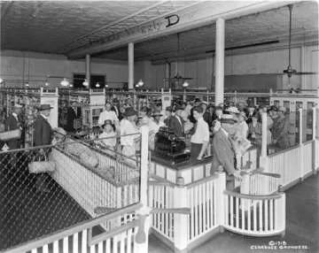The Birth of the Supermarket: Piggly Wiggly Opens in 1916