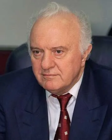The Resignation of Eduard Shevardnadze in 1990
