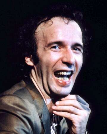 Celebrating Roberto Benigni's Birthday: A Maestro of Italian Cinema