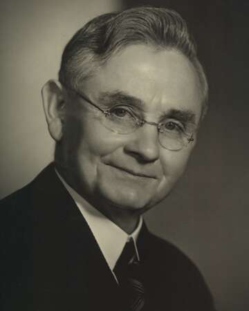 Michael Joseph Savage: New Zealand's First Labour Prime Minister