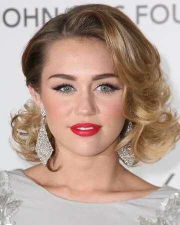 Miley Cyrus and Liam Hemsworth's Romantic Wedding of 2018