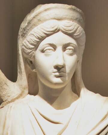 The Life and Fate of Lucilla: A Roman Noblewoman