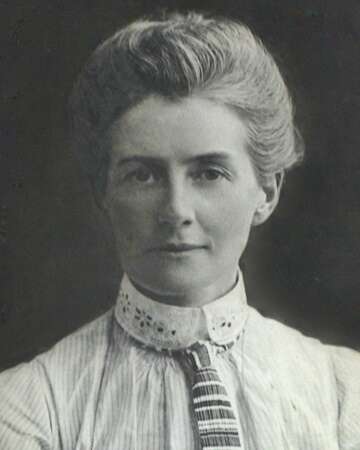 The Execution of Edith Cavell: A Nurse's Sacrifice in 1915