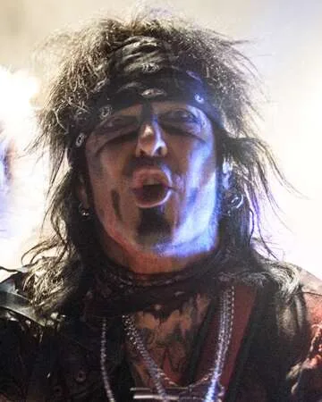 Nikki Sixx's 1987 Heroin Overdose: A Turning Point for Mötley Crüe